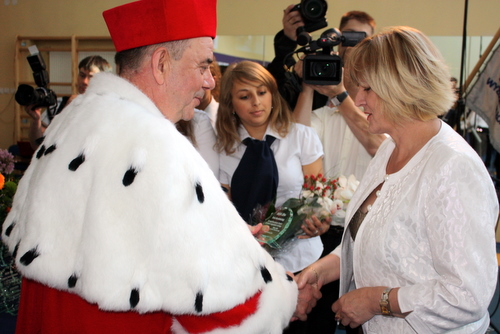 Jubileusz 15-lecia WSA był okazją do uhonorowania przez rektora pracowników uczelni