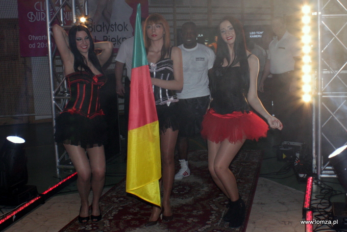 do walki wieczoru wychodzi Leo Tchoula