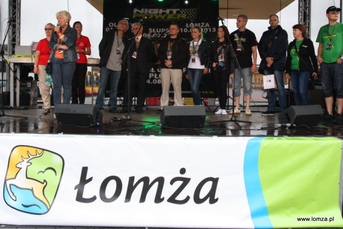 przedstawiciele władz Łomży oraz miast, w których w tym roku goszczą wyścigi Night Power