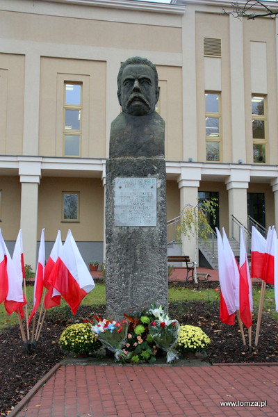 pomnik Zygmunta Glogera w Łomży
