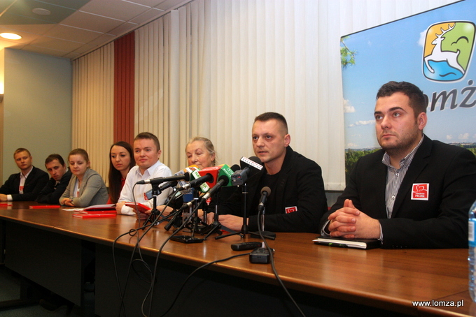 Prezydent Łomży wraz z łomżyńskimi wolontariuszami Szlachetnej Paczki