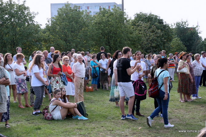 piknik rodzinny w ramach "Łomżyńskich wakacji" i diecezjalnego etapu Światowych Dni Młodzieży