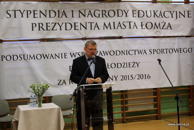 Paweł Drożyner, dyrektor Zespołu Szkół Ekonomicznych i Ogólnokształcących nr 6 w Łomży