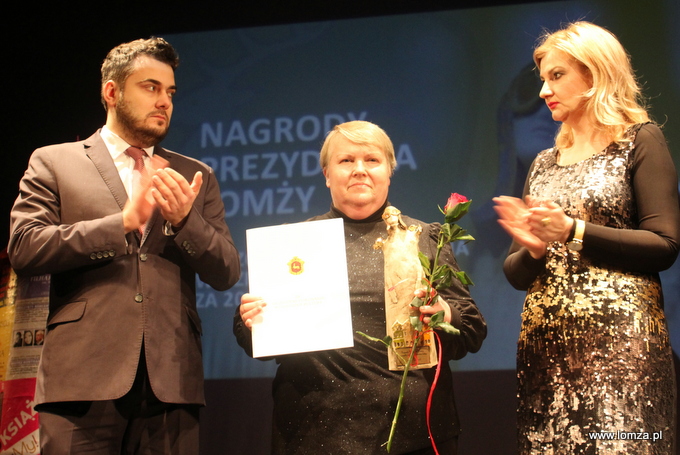 nagrodę dla śp. Zenona Faszyńskiego odebrała jego siostra Ewa Kaczmarczyk
