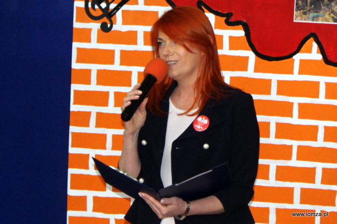 Iwona Erynk - Cichowicz, p.o. dyrektora Szkoły Podstawowej nr 7 im. Adama Mickiewicza w Łomży