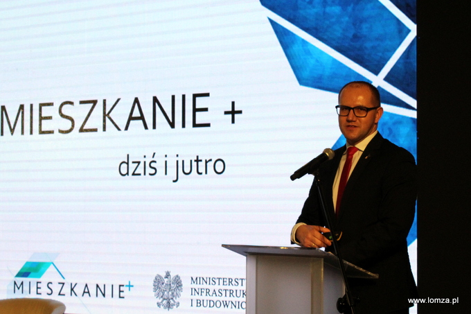 Pełnomocnik Rządu do spraw budowy mieszkań w zakresie Krajowego Zasobu Nieruchomości Tomasz Żuchowski