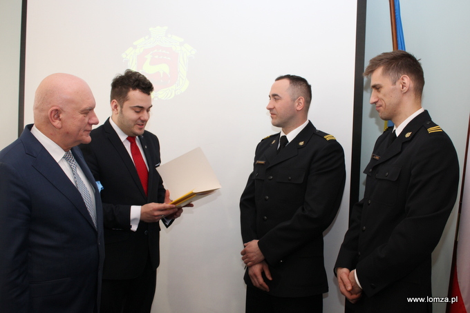 Dzielni strażacy otrzymali okolicznościowe listy gratulacyjne