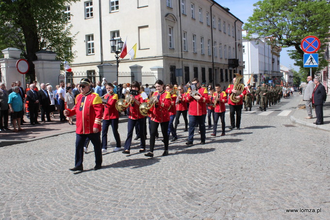 Łomżyńska Orkiestra Dęta poprowadziła pochód na Stary Rynek