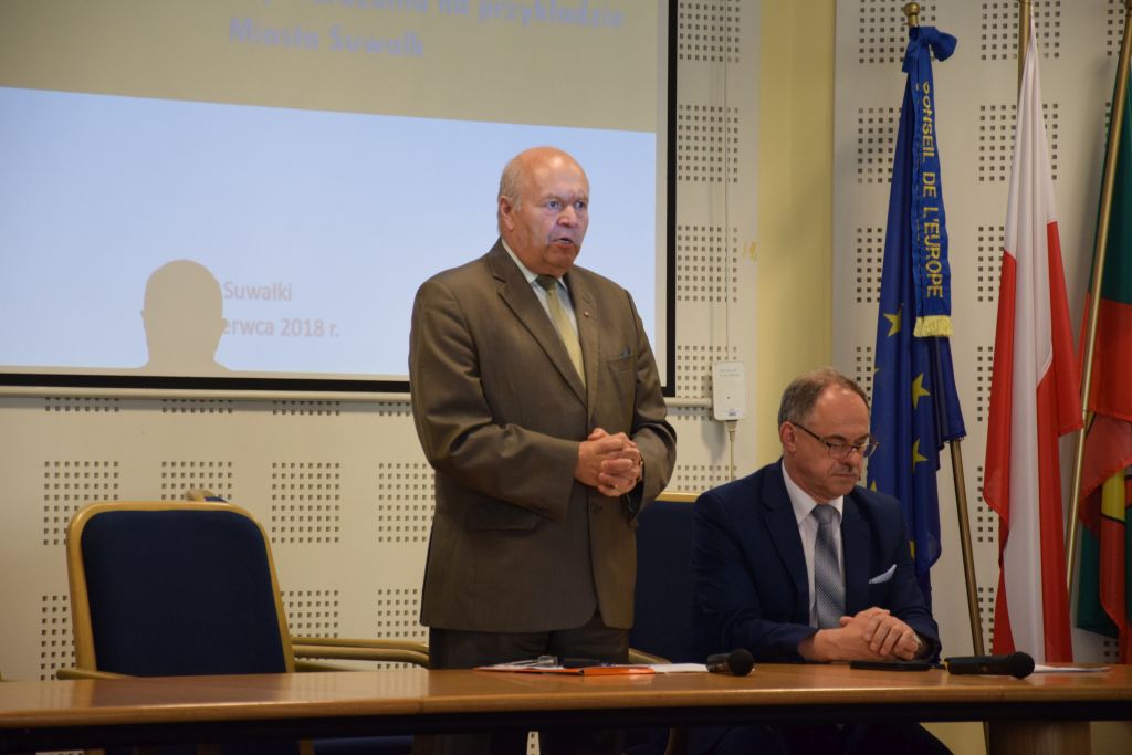 Witold Karczewski, prezes Izby Przemysłowo-Handlowej w Białymstoku oraz Czesław Renkiewicz, prezydent Suwałk