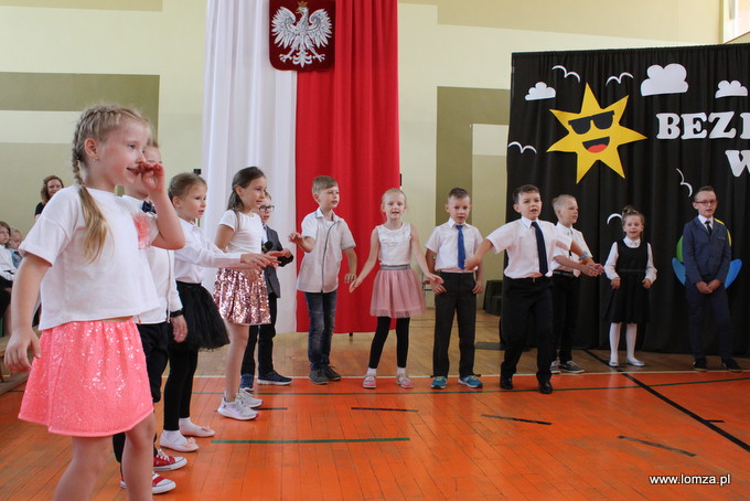 Występ artystyczny dzieci w SP 1