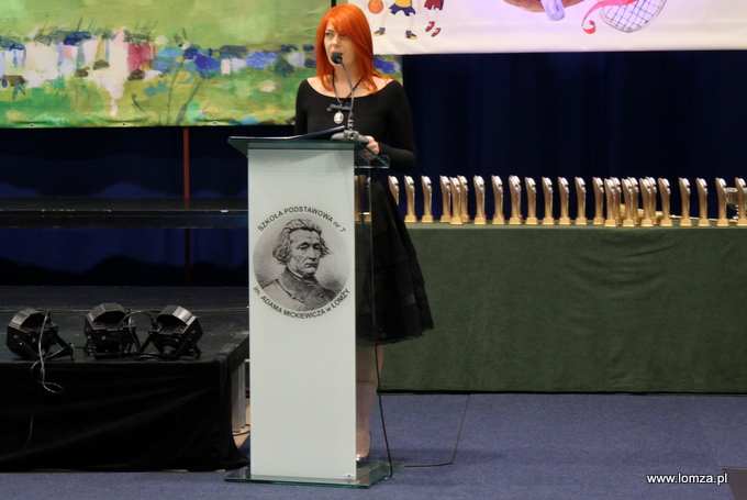 dyrektor Iwona Erynk-Cichowicz
