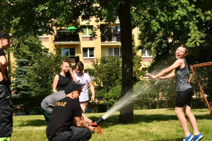 Uczniowie poznawali tajniki zawodu strażaka