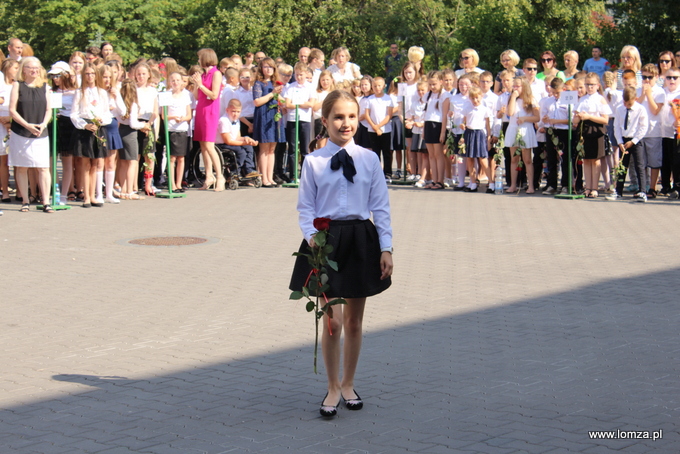 Julia Nitkiewicz uzyskała najwyższą średnią wśród uczniów klas IV