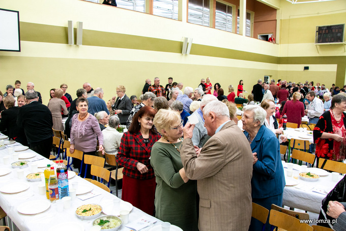 Opłatkiem w "Jedynce" przełamało się blisko 400 osób