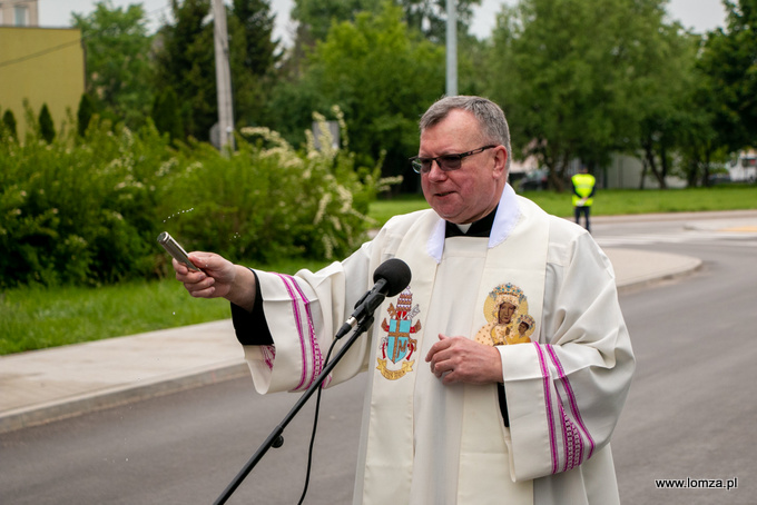 ulicę poświęcił ks. kan. Marian Mieczkowski