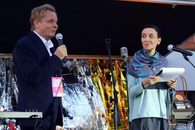 dyrektor Jarosław Antoniuk i przewodnicząca jury Joanna Gerigk