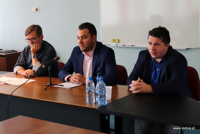 prezydent Mariusz Chrzanowski i jego zastępcy Andrzej Garlicki i Andrzej Stypułkowski