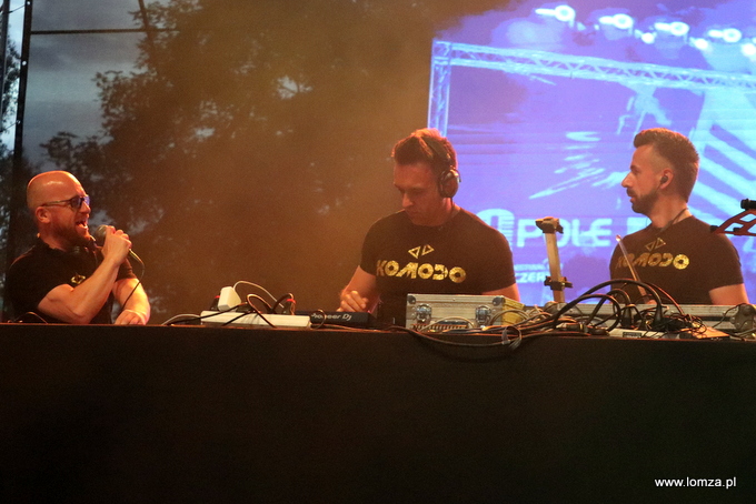 Komodo & Tomas Sykes