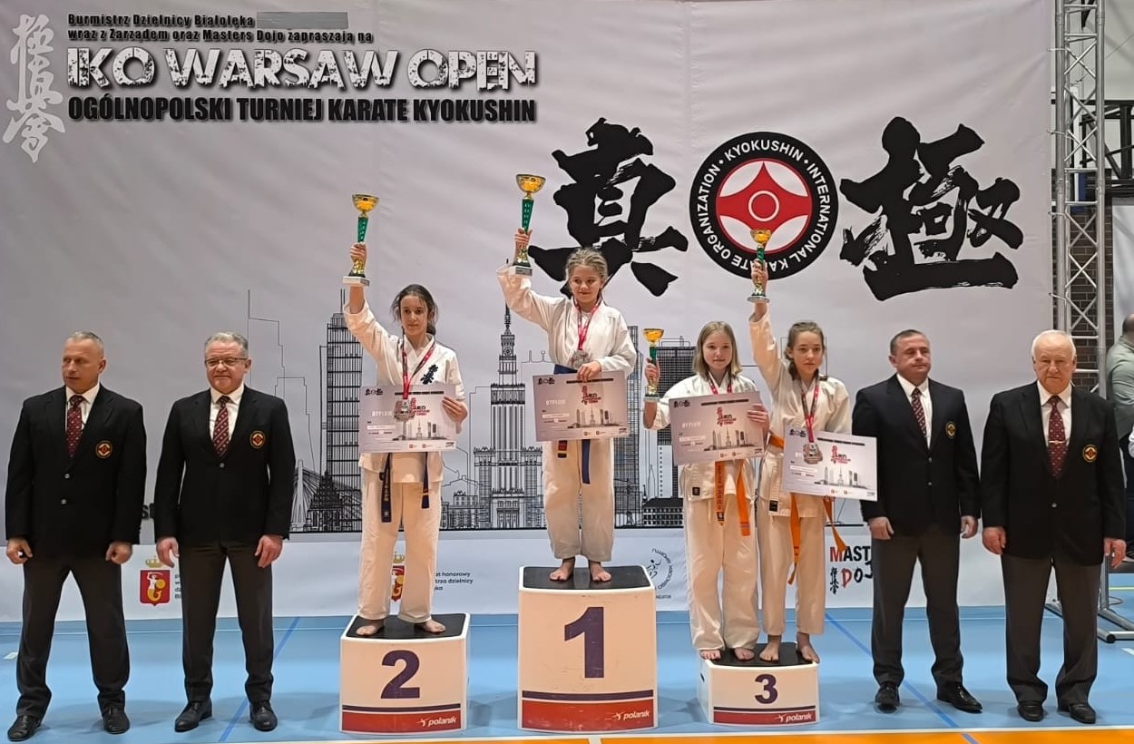Łucja Dzitkowska na najwyższym stopniu podium
