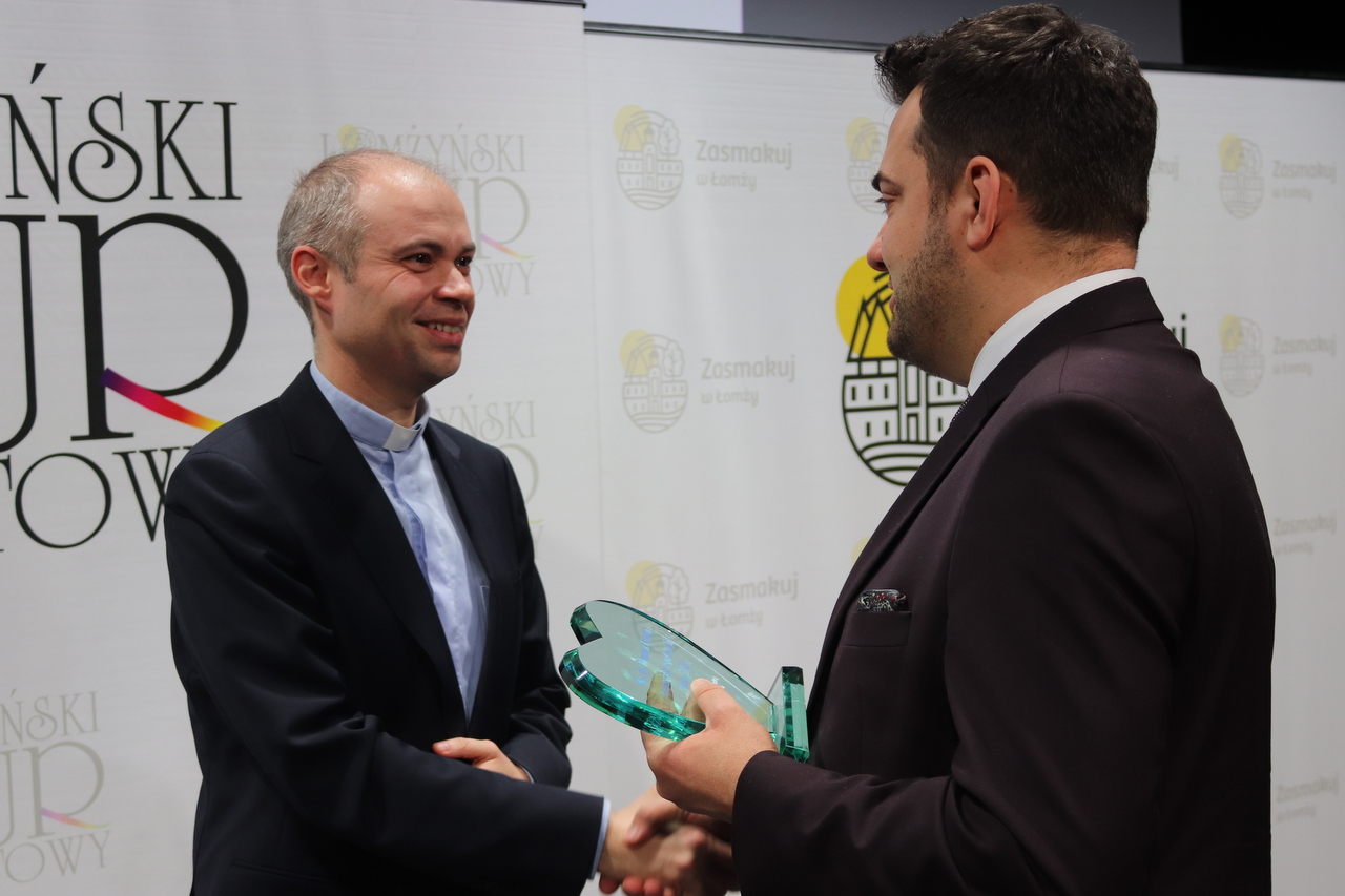 Łomżyńskim Społecznikiem Roku 2024 został ks. dr Tomasz Grala