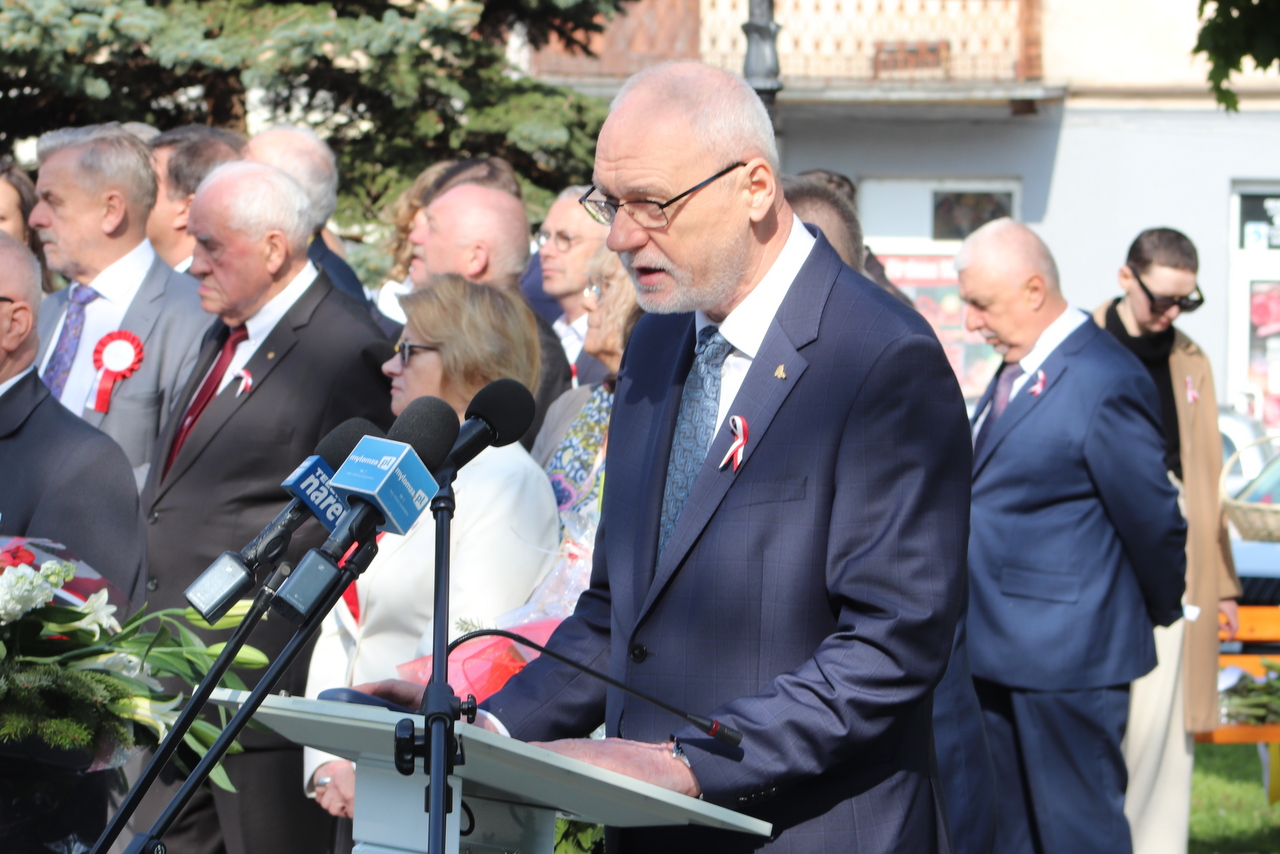 senator Marek Komorowski