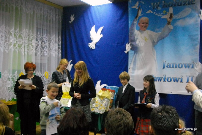 Międzyszkolny Konkurs Plastyczny i Piosenki Religijnej w SP 2