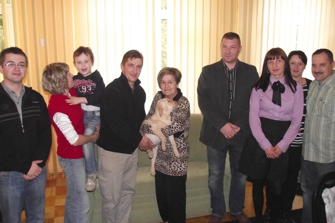 Psi przyjaciel dla potrzebującego dziecka