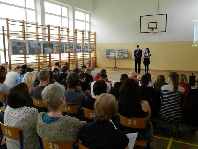 Kolejne spotkanie z historią w ZSDiG