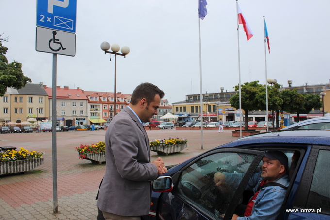 Nowe miejsca parkingowe dla osób niepełnosprawnych na Starym Rynku