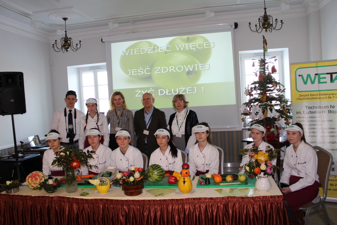 Zdrowie, smak i piękno  w  rzeźbionych  motywach