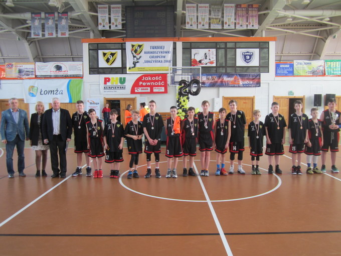 Mini-koszykarze z SP 9 Łomża w finale województwa
