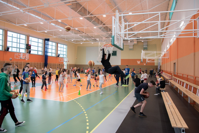 Sportowe przerwy w SP7