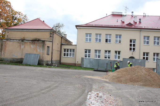 Powstają obiekty sportowe przy SP 2