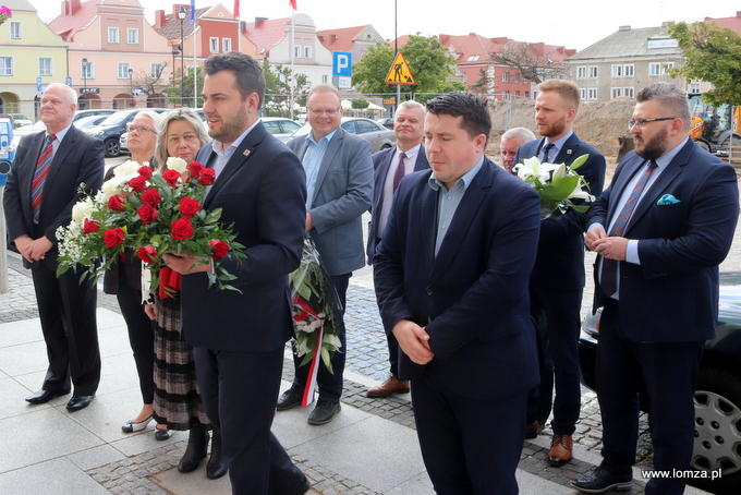 Kwiaty w rocznicę wyborów z 1989 roku