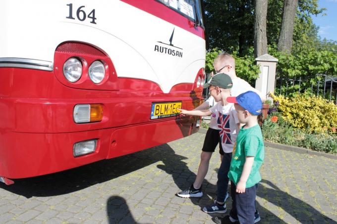 Muzealne weekendy z zabytkowym autobusem