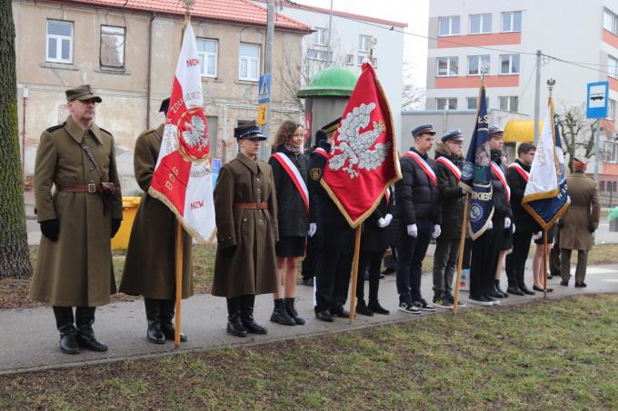 Historia miała o nich głucho milczeć