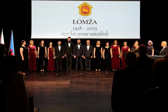Z pamięcią o przeszłości i myślą o przyszłości na uroczystej sesji Rady Miejskiej