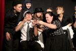 TEATR MNIEJSZA KAPRYS O TO