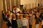 Rektor PWSIiP dr hab. Robert Charmas pasuje na studentów 