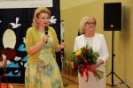 zastępca Prezydenta Łomży Agnieszka Muzyk i dyrektor Publicznego Gimnazjum nr 1 Teresa Kurpiewska