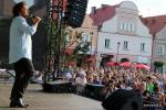 gwiazdą Koncertu Uwielbienia był wokalista Mietek Szcześniak, który wystąpił wspólnie z zespołem Trzecia Godzina Dnia (TGD)