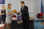 Akty nadania stopnia awansu zawodowego na nauczyciela mianowanego wręczył prezydent Łomży Mariusz Chrzanowski 