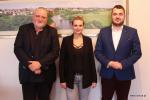Rafał Roskowiński i Katarzyna Sykut z Fundacji Rosk-Art w gabinecie prezydenta Łomży Mariusza Chrzanowskiego
