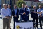 na zdjęciu prezydent Mariusz Chrzanowski w towarzystwie radnych Andrzeja Grzymały, Mariusza Tarki, Leszka Konopki, Andrzeja Wojtkowskiego, Waldemara Cieślika, Marcina Dębka podczas konferencji prasowej poprzedzającej sesję Rady Miejskiej, fot. Grzegorz Daniluk