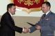 Prezydent Łomży Mariusz Chrzanowski i mł. insp. Adam Petelski, I Zastępca Podlaskiego Komendanta Wojewódzkiego Policji w Białymstoku, fot. KMP Łomża
