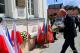 złożenie kwiatów przed tablicą Marszałka Józefa Piłsudskiego 
