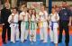 Sensei Marek Czech, Tomasz Stachacz, Szamil Szabajew, Karolina Mroczkowska, Klaudia Gawryś, Adam Stachacz oraz sensei Dariusz Syrnicki. Zdjęcie pochodzi z 2013 roku (fot. archiwum prywatne)